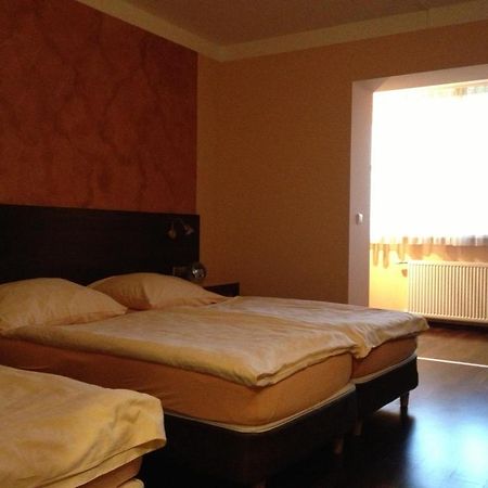 Gasthof Bacher Villach Bagian luar foto