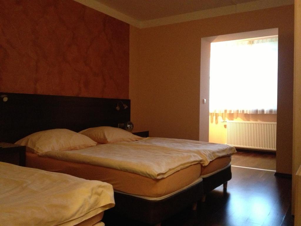 Gasthof Bacher Villach Bagian luar foto