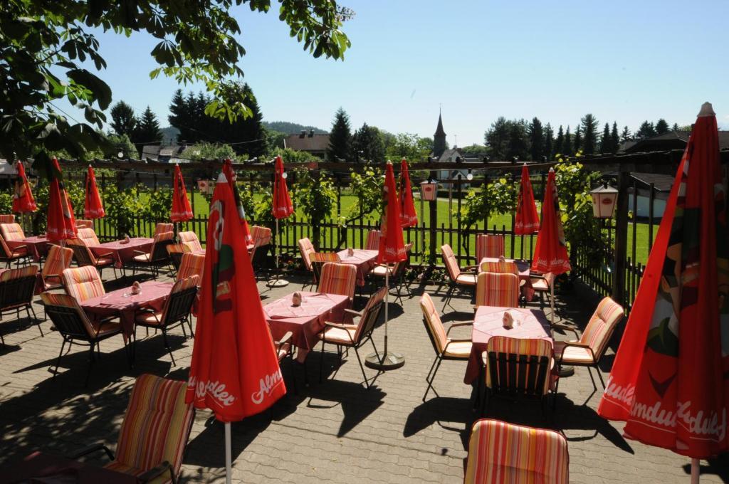 Gasthof Bacher Villach Bagian luar foto