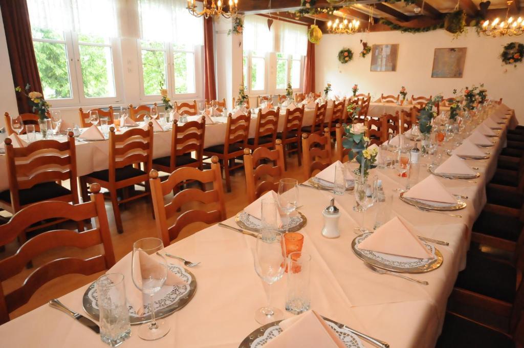 Gasthof Bacher Villach Bagian luar foto